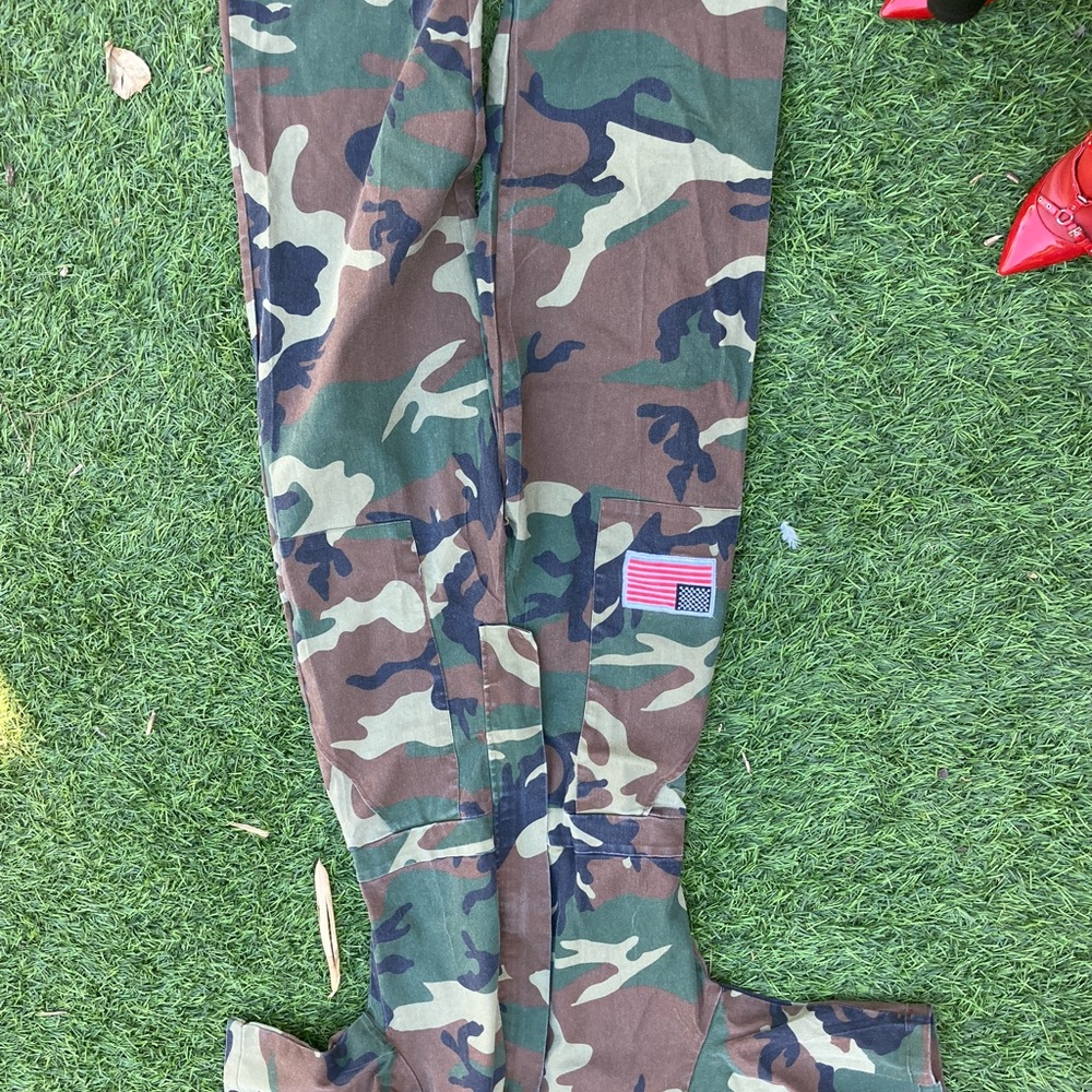 Camo jumper with American flag patch